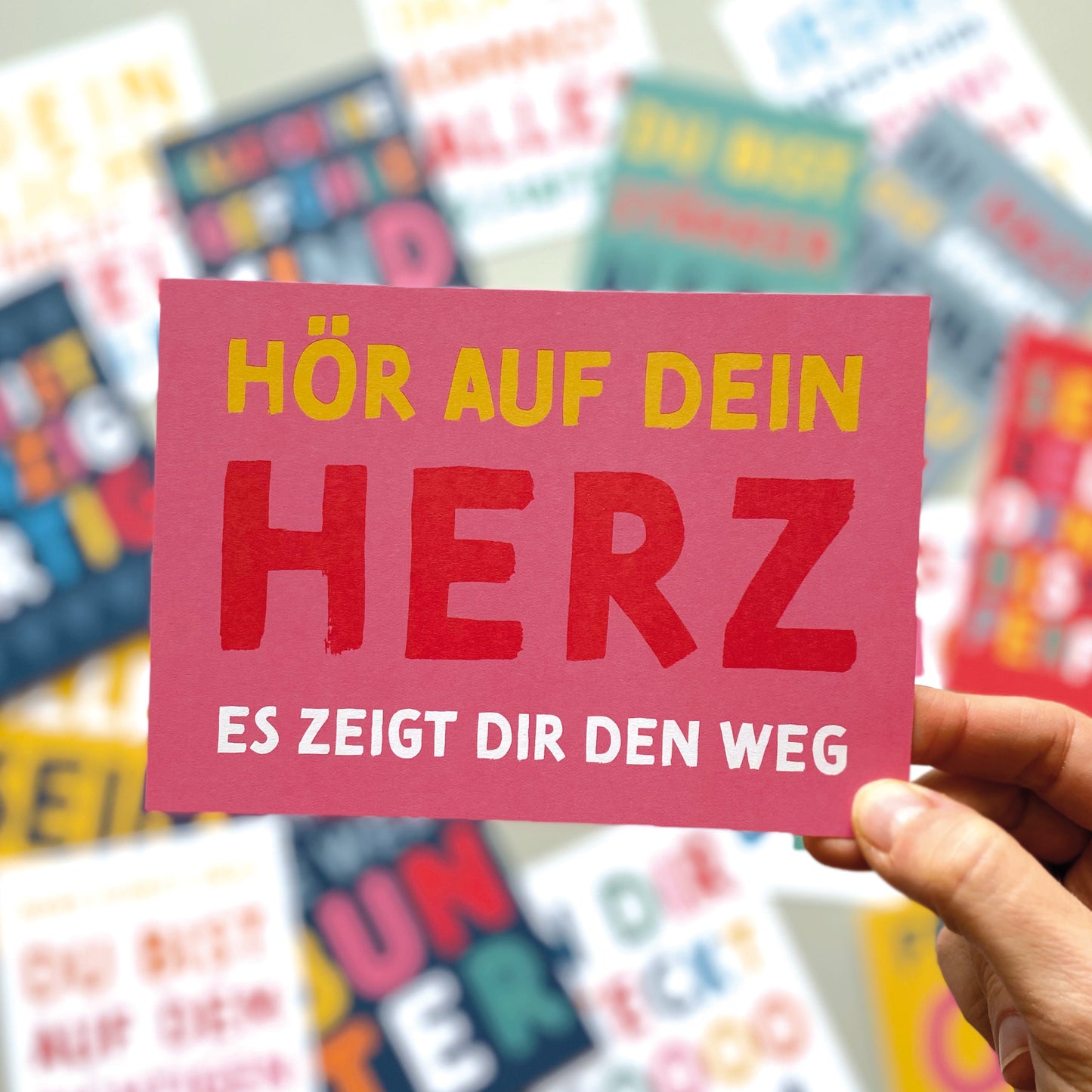 Postkarte Mutmacher "Hör auf dein Herz, es zeigt dir den Weg"
